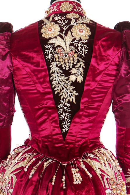 The satin and velvet dress that belonged to Ranavalona’s aunt Ramisindrazana