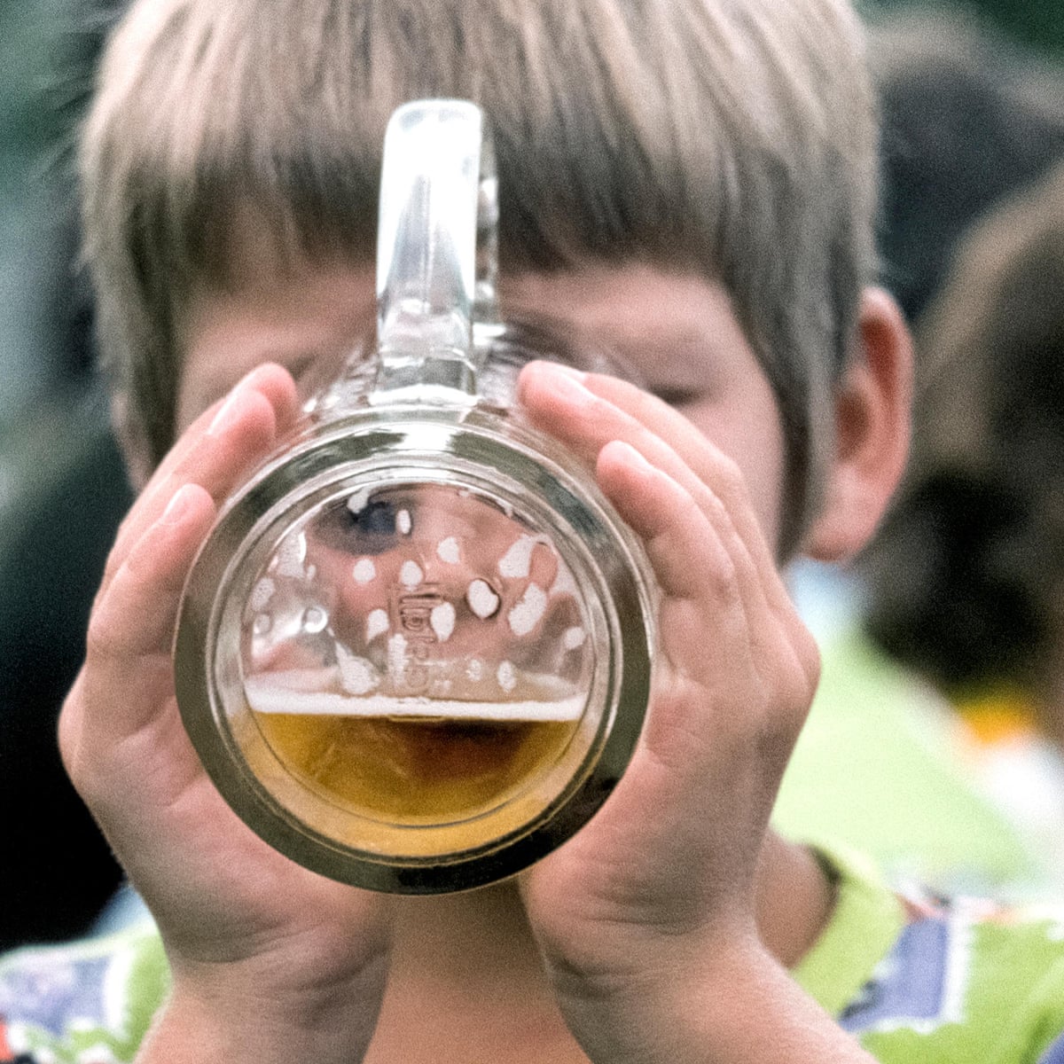 The Damage Alcohol Does To Young Teenagers Is Not Easily Spotted Nell Frizzell Opinion The Guardian