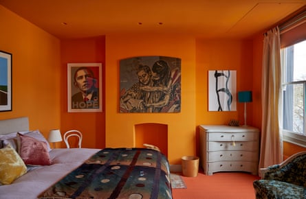 Orange-painted bedrrom