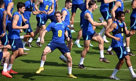 Conor Gallagher trains with England