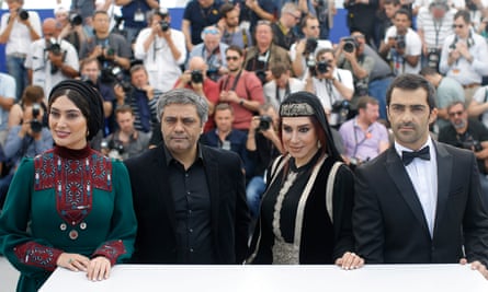 Mohammad Rasoulof and cast members Nasim Adabi, Mohammad Akhlaghirad, Soudabeh Beizaee in Cannes with 2017’s A Man of Integrity.