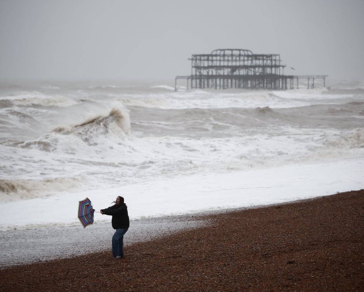 Biggest El Niño for a century forecast to bring UK more autumn rain and storms | El Niño southern oscillation | The Guardian