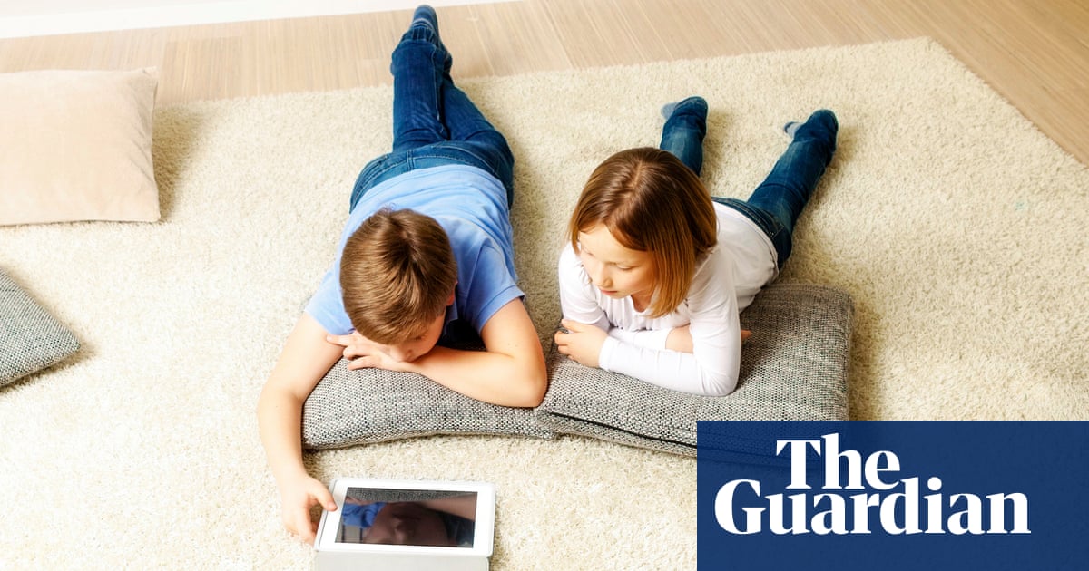 How Much Screen Time Is Too Much For Kids It S Complicated