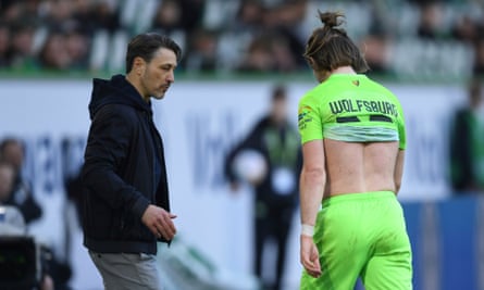 Niko Kovac sees Patrick Wimmer depart after his red card on the stroke of half-time against Augsburg