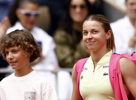 Maja Chwalinska arrives for her French Open women's singles final against Mirra Andreeva.