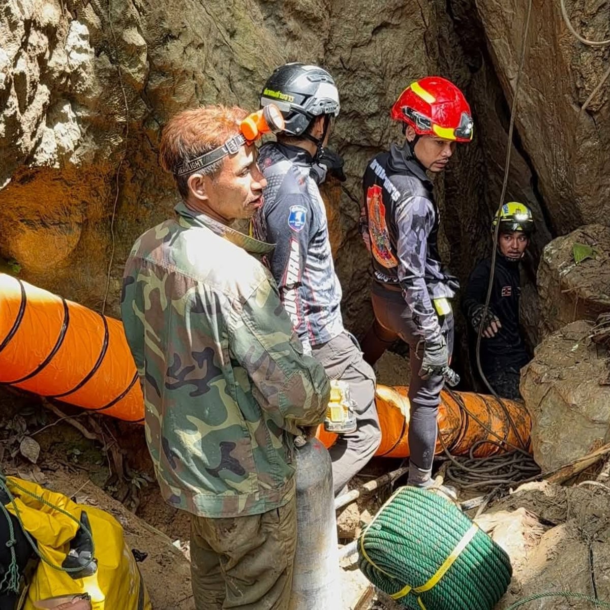 Thai rescuers join effort to free seven people trapped in Laos cave | Laos | The Guardian