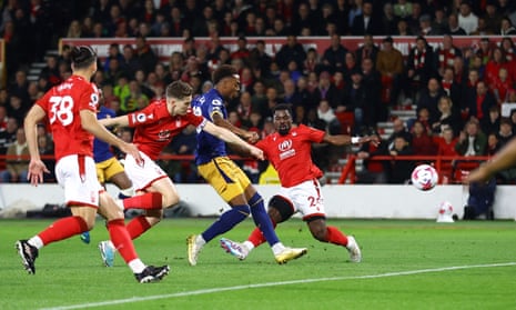 Nottingham Forest v Newcastle United: Premier League – live | Premier League 10 Newcastle United's Joe Willock shoots wide against Nottingham Forest.