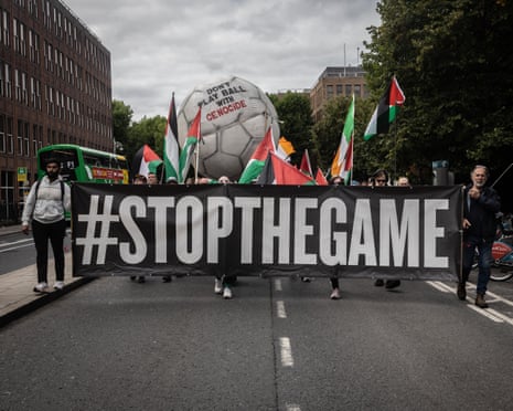 Protesters march in Dublin demanding the cancellation of IrelandâÂÂs Nations League matches against Israel.