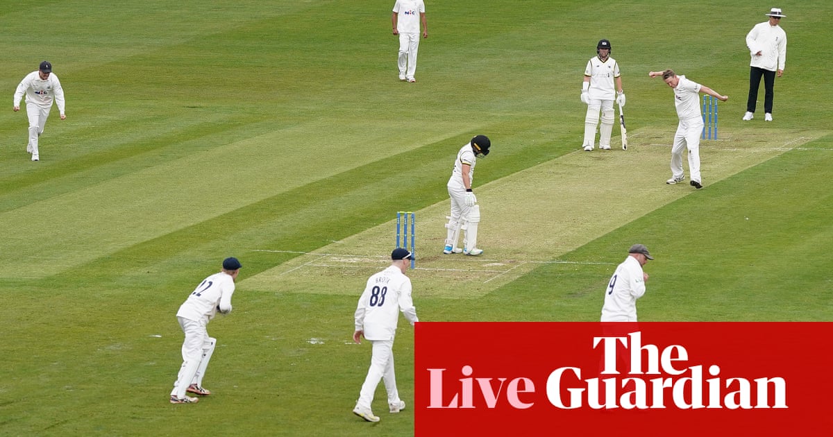 Gloucestershire v Yorkshire, Somerset v Essex: county cricket – live!