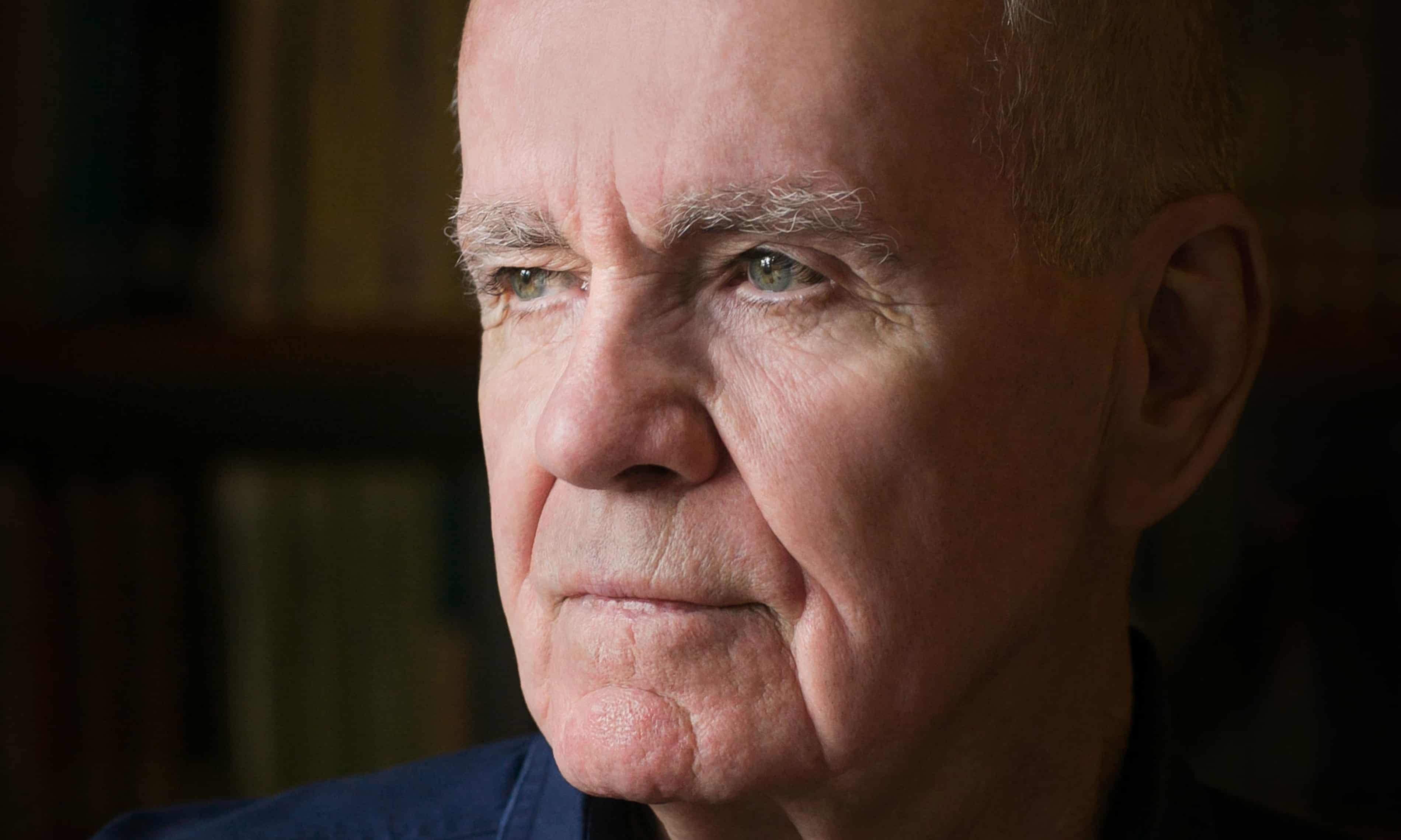Cormac McCarthy had 16-year-old ‘muse’ when he was 42, Vanity Fair reports (theguardian.com)
