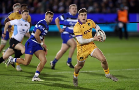 Tommy Freeman goes on the attack against Bath