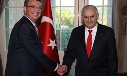 US secretary of defence Ash Carter, left, meets with Binali Yıldırım in Ankara