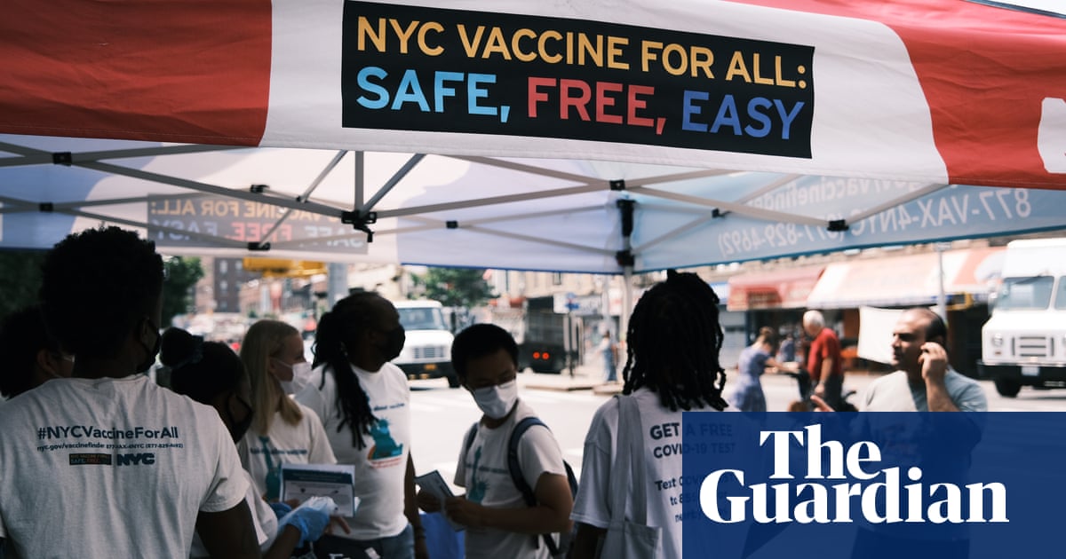 California and New York City to mandate vaccine for government workers