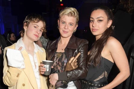 صورة لروبن خلال حفل جوائز NME