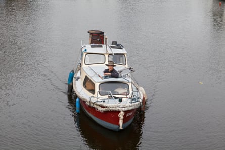 Oosterbaan in his boat …