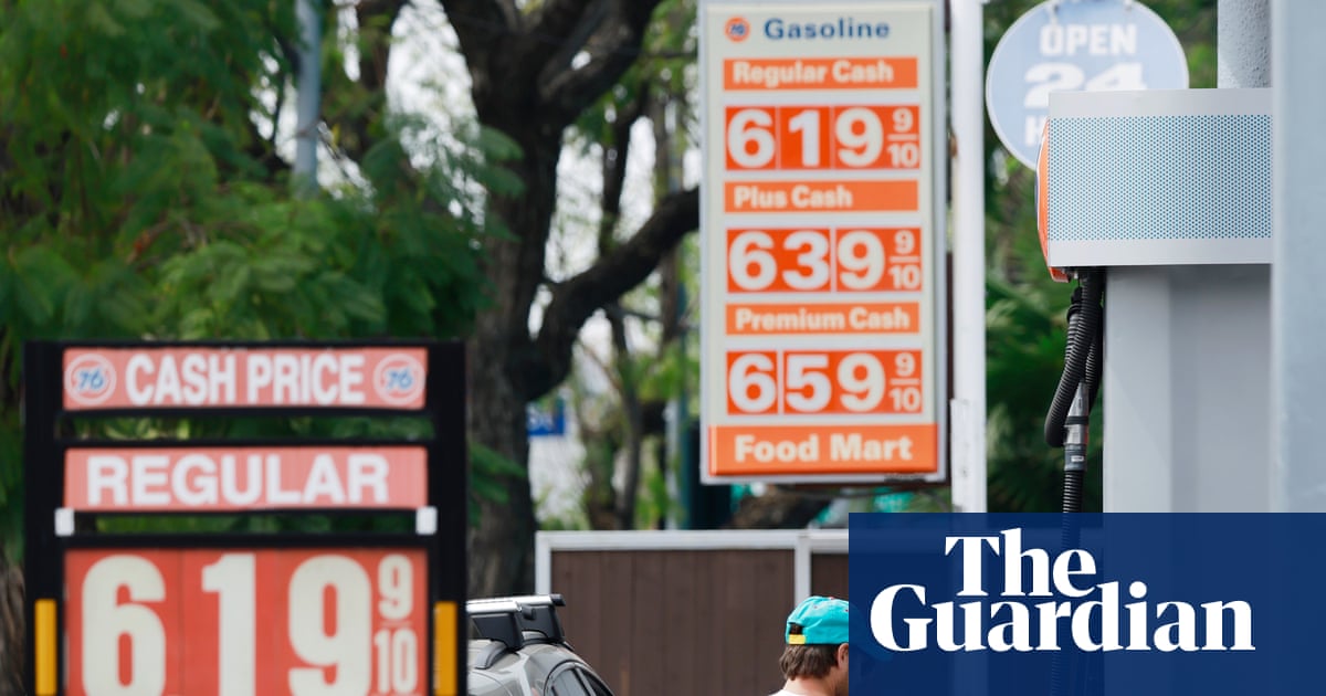 LA drivers get creative as surging gas prices threatens love affair with the car