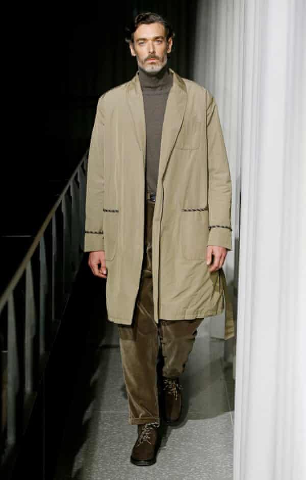 Classy in brown and beige: Oliver Spencer.