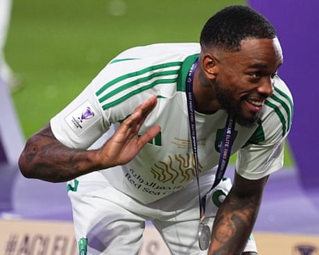 Ivan Toney recalled to England squad, Spurs head for trophy parade: football news – live