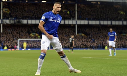 Richarlison Strike Gets Disgruntled Everton Fans Back On Side Premier League The Guardian