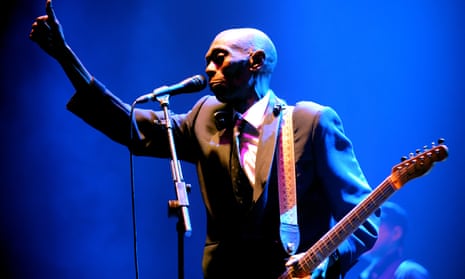 Maxi Jazz performing in Manchester in 2017.