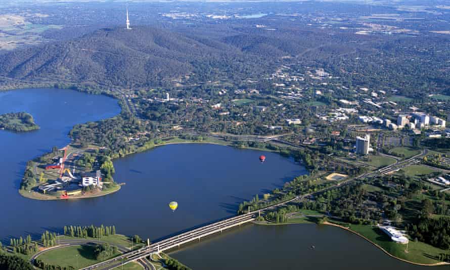 Canberra To Sydney Seaplane Service Under Consideration With Lake Burley Griffin Test Landing Canberra The Guardian