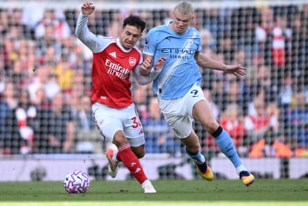 Martín Zubimendi holds off Manchester City’s Erling Haaland during September’s 1-1 draw