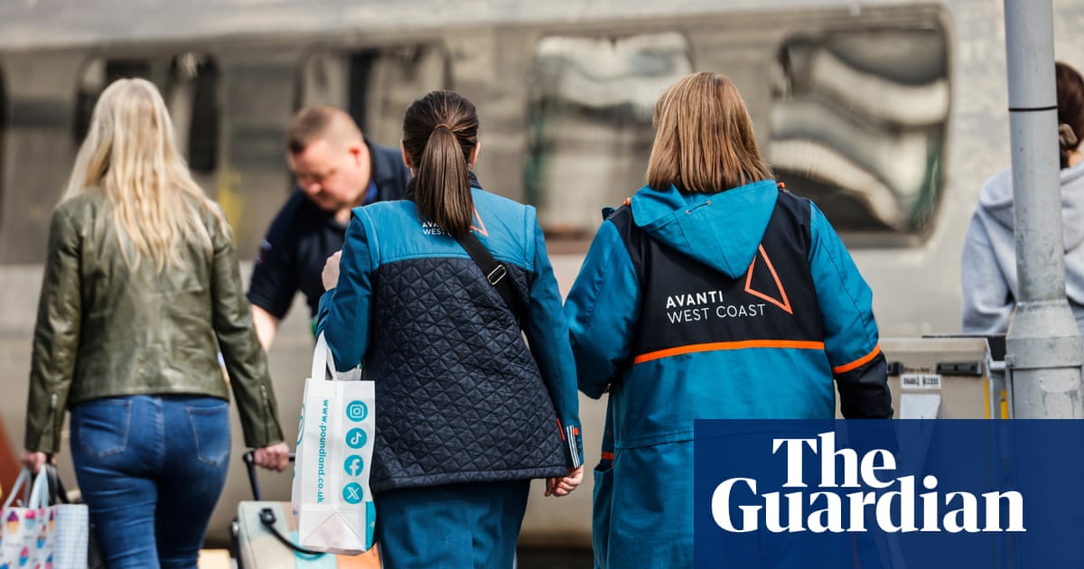 Assaults on UK Trains Reach Record High as Transport Police Numbers Fall