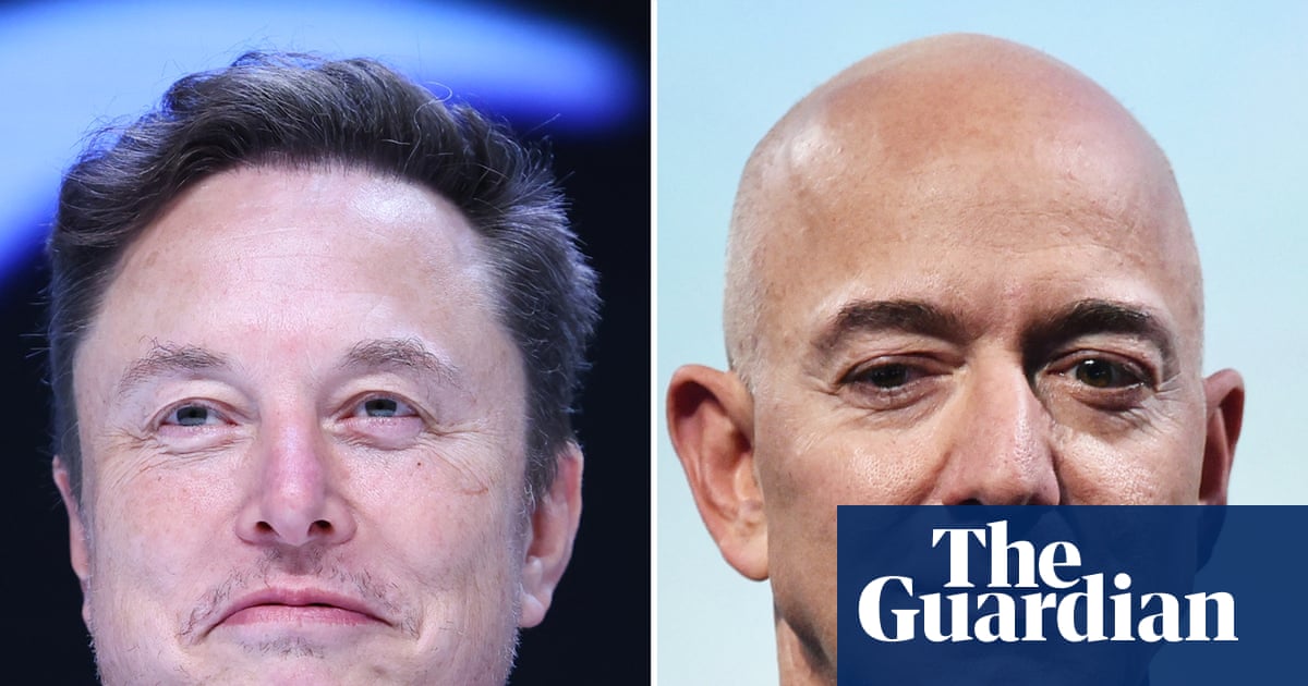Elon Musk và Jeff Bezos, lãnh đạo các công ty không gian SpaceX và Blue Origin (Ảnh: Getty Images)