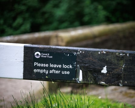 One of the official signs put up by the Canal & River Trust.