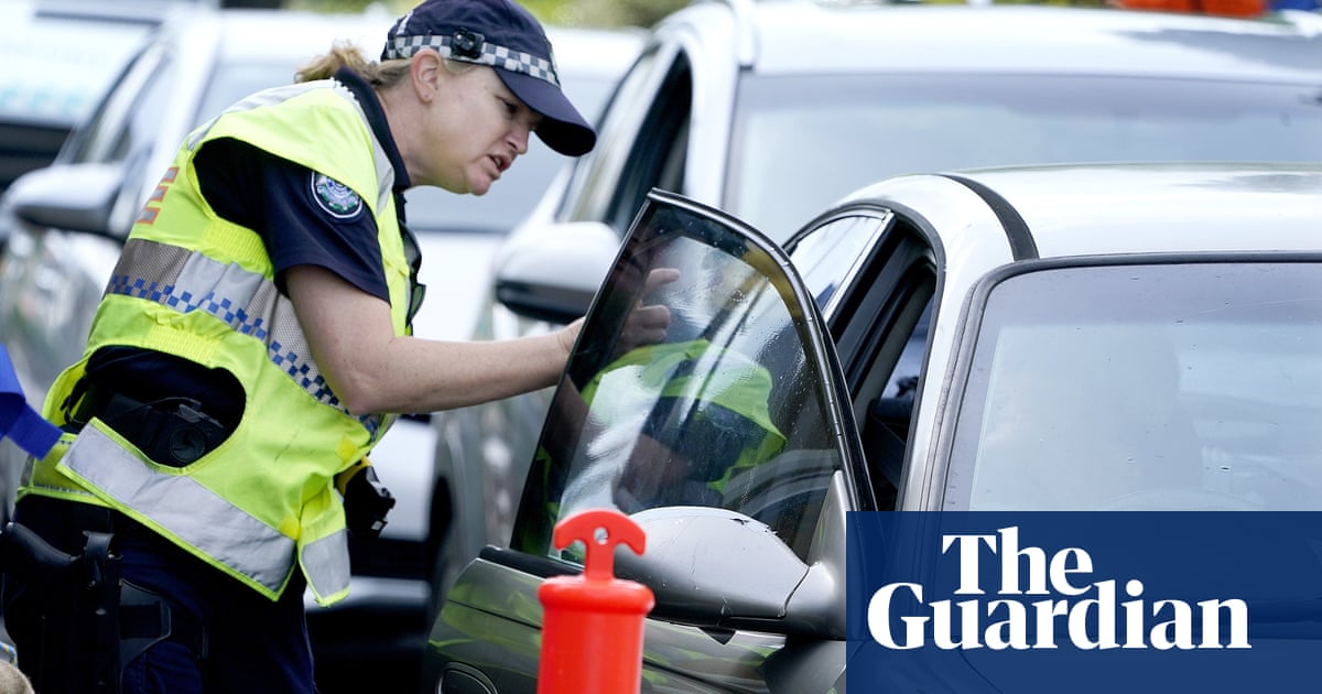 Australians Warned To Avoid All Non Essential Travel Over Easter Amid Coronavirus Crisis Australia News The Guardian