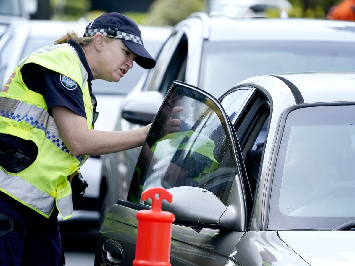 Australians Warned To Avoid All Non Essential Travel Over Easter Amid Coronavirus Crisis Australia News The Guardian