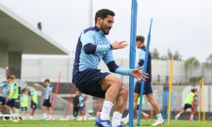 Ilkay Gündogan trains with the Manchester City squad at the Cidade do Futebol near Lisbon.