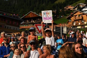 Fans of yellow jersey holder Pauline Ferrand-Prévot.