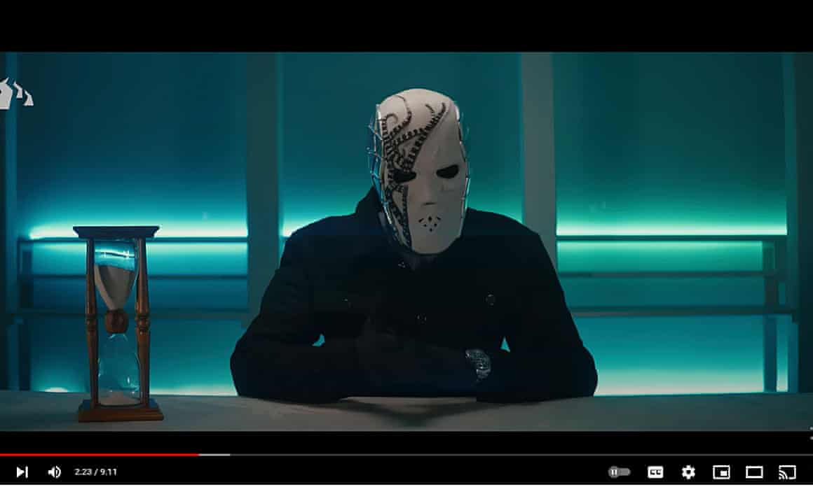 Russian drug gangs use slick videos to promote themselves.