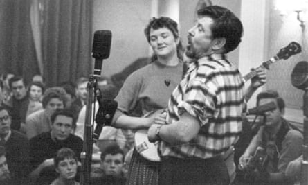 Peggy Seeger and Ewan MacColl in the late 1950s/early 1960s.