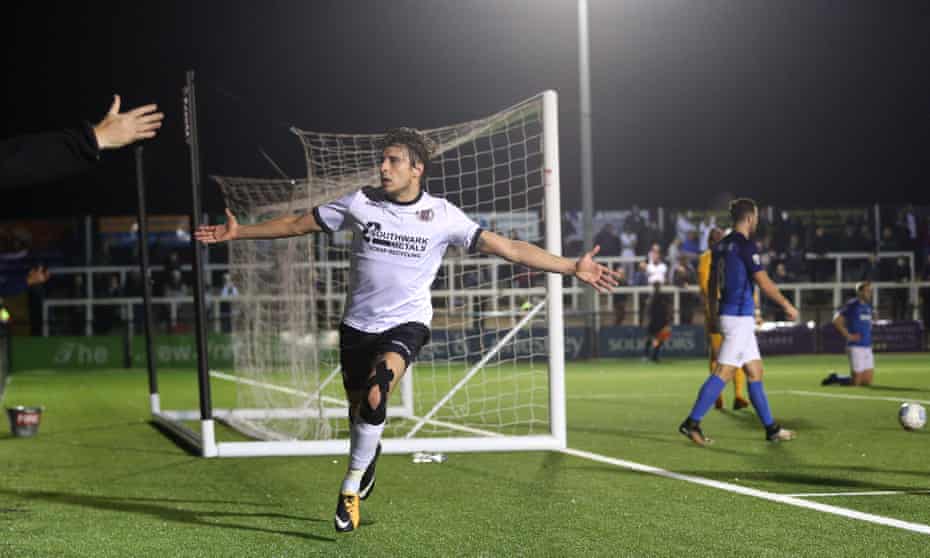 Bromley beat Dover City 3-0 in the fourth qualifying round to set up a tie against Rochdale next month.