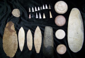 Arrowheads and other ancient Mississippian artefacts found at Cahokia.