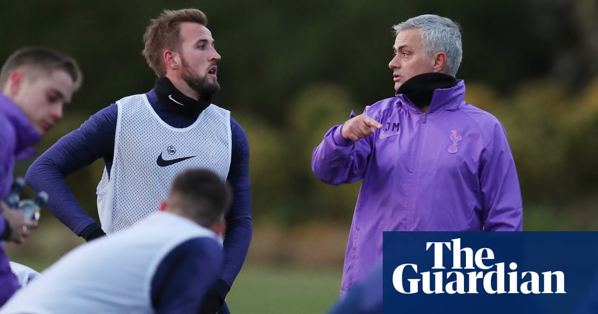 José Mourinho told Tottenham have no money to spend in January