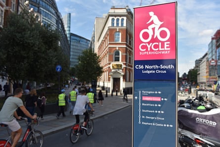 Cycle superhighway 6 at Ludgate Circus