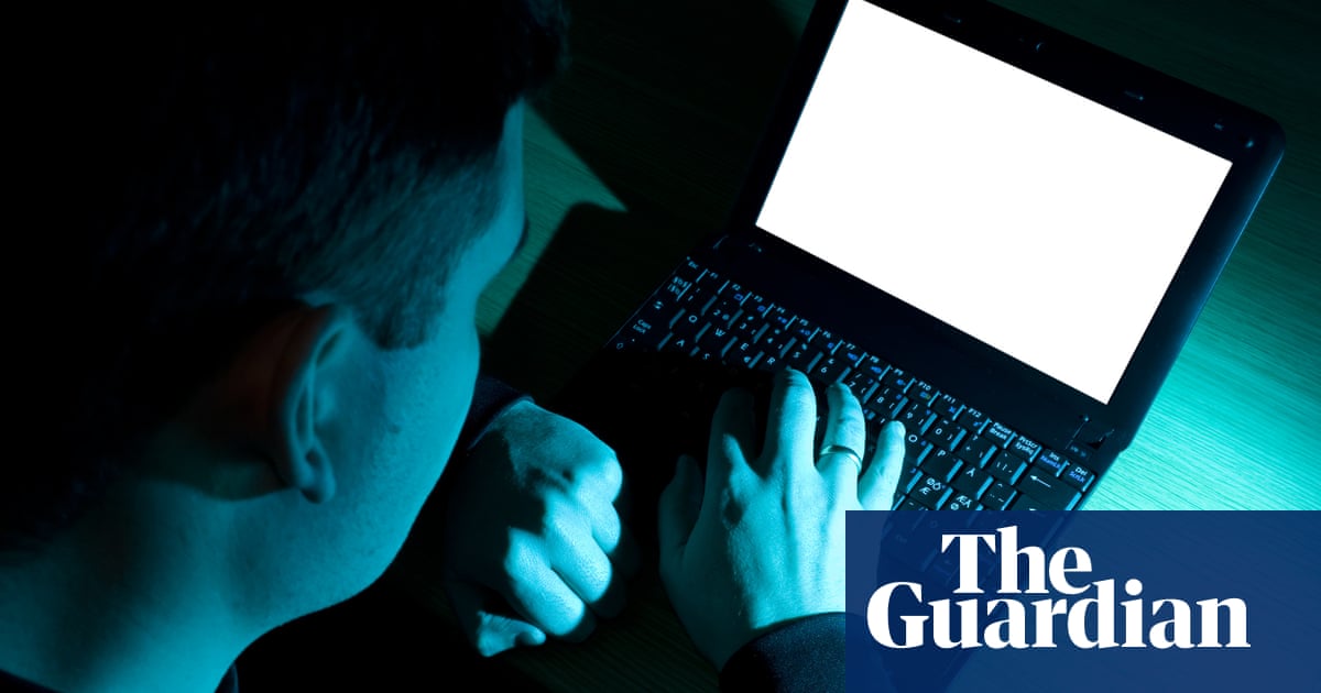 Take action over officials in Kyrgyzstan ‘helping Russia evade sanctions’, MPs and peers say