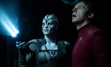 Simon Pegg as Scotty and Sofia Boutella as Jaylah in Star Trek Beyond.