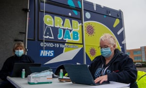 An NHS Grab a Jab bus seen in Slough, England, as the number of positive Covid-19 cases hit an all time high in the UK this week.