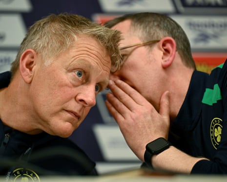 Republic of Ireland head coach Heimir HallgrÃÂmsson (left) and FAI chief executive officer David Courell