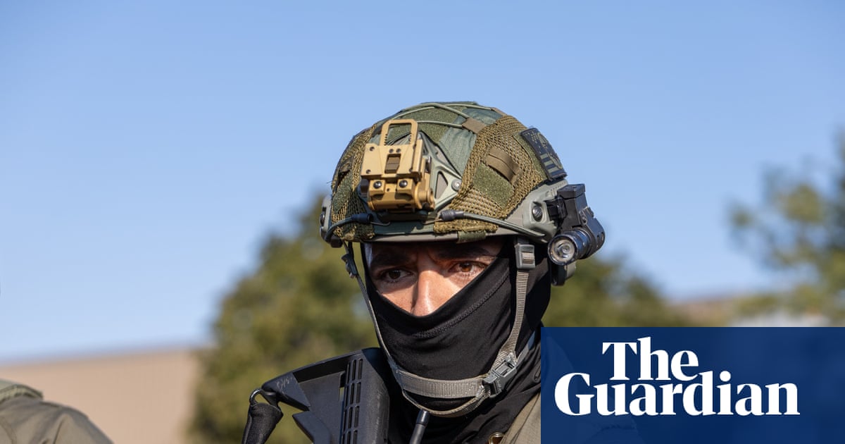 Woman shot by border patrol in Chicago amid immigration operation