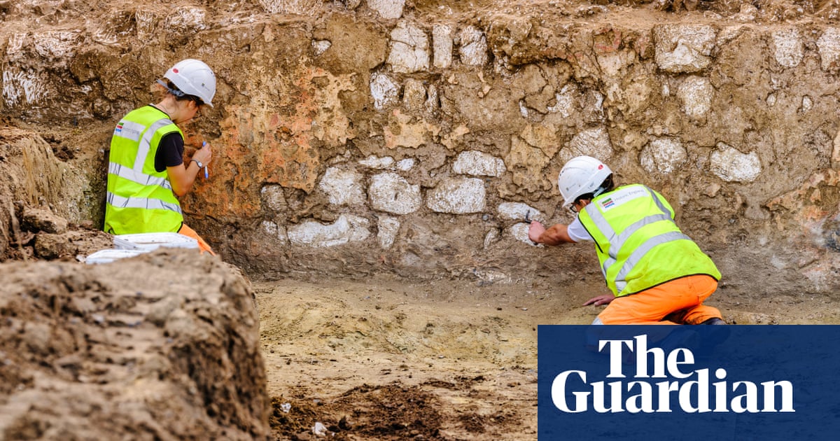 ‘Rare find’: amphitheatre dig in Kent paints picture of Roman town