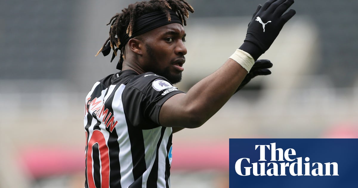‘To our real heroes’: Saint-Maximin donates gifts to Newcastle NHS workers