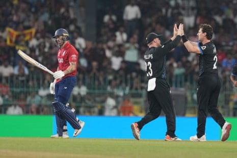 Phil Salt is gone for 2.