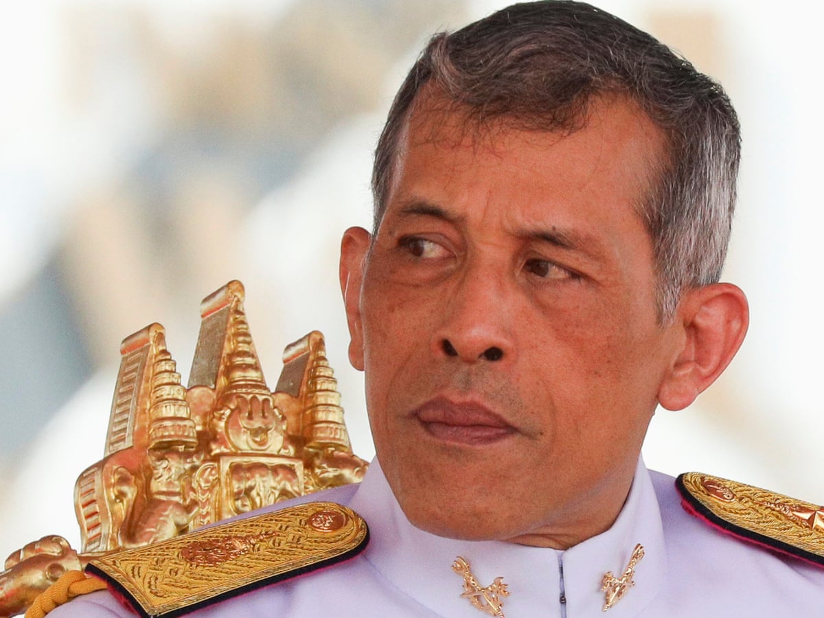 Thai King Signs Royal Family S 30bn Fortune Over To Himself Thailand The Guardian