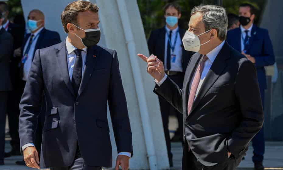 French president Emmanuel Macron and Italian prime minister Mario Draghi arriving at the summit in Porto.
