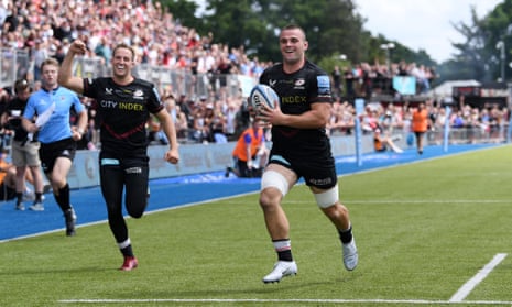 Ben Earl celebrates after scoring Saracens’ third try during their win over Harlequins